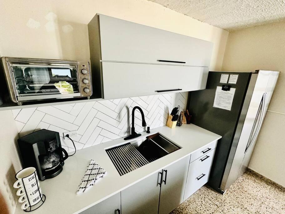 Вилла Ocean Breeze Punta Santiago Экстерьер фото